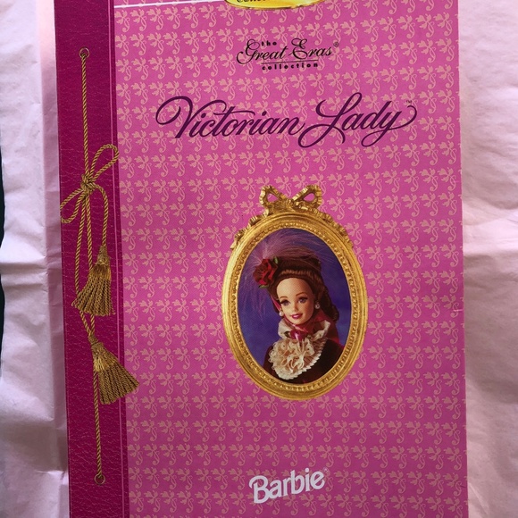 Victorian Lady Barbie - Picture 3 of 5